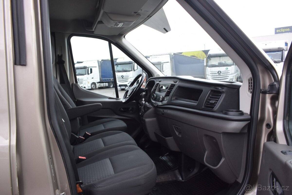 Ford Transit 2.0TDCi ČR/1-MAJ/L2H2/2019/AC/ - 11