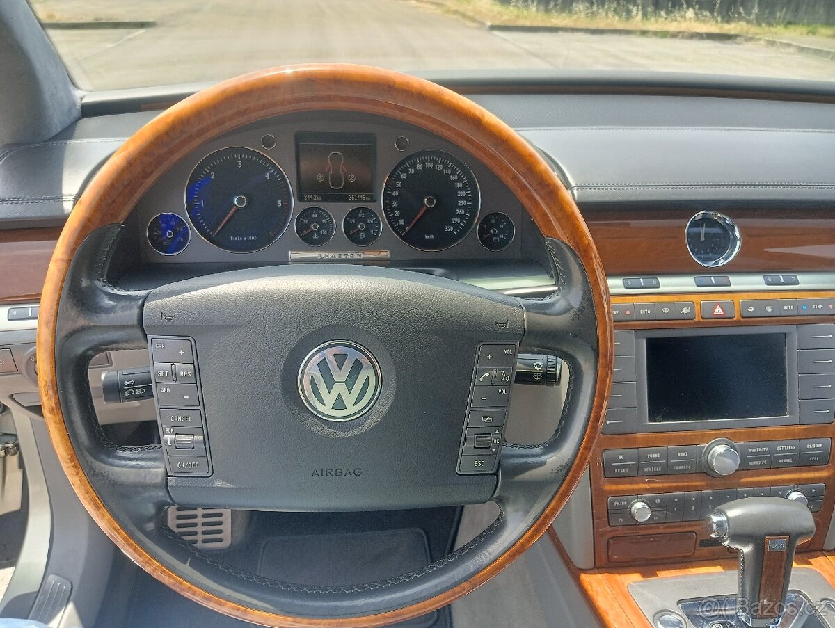 Volkswagen PHAETON 5.0TDi V10 - 11