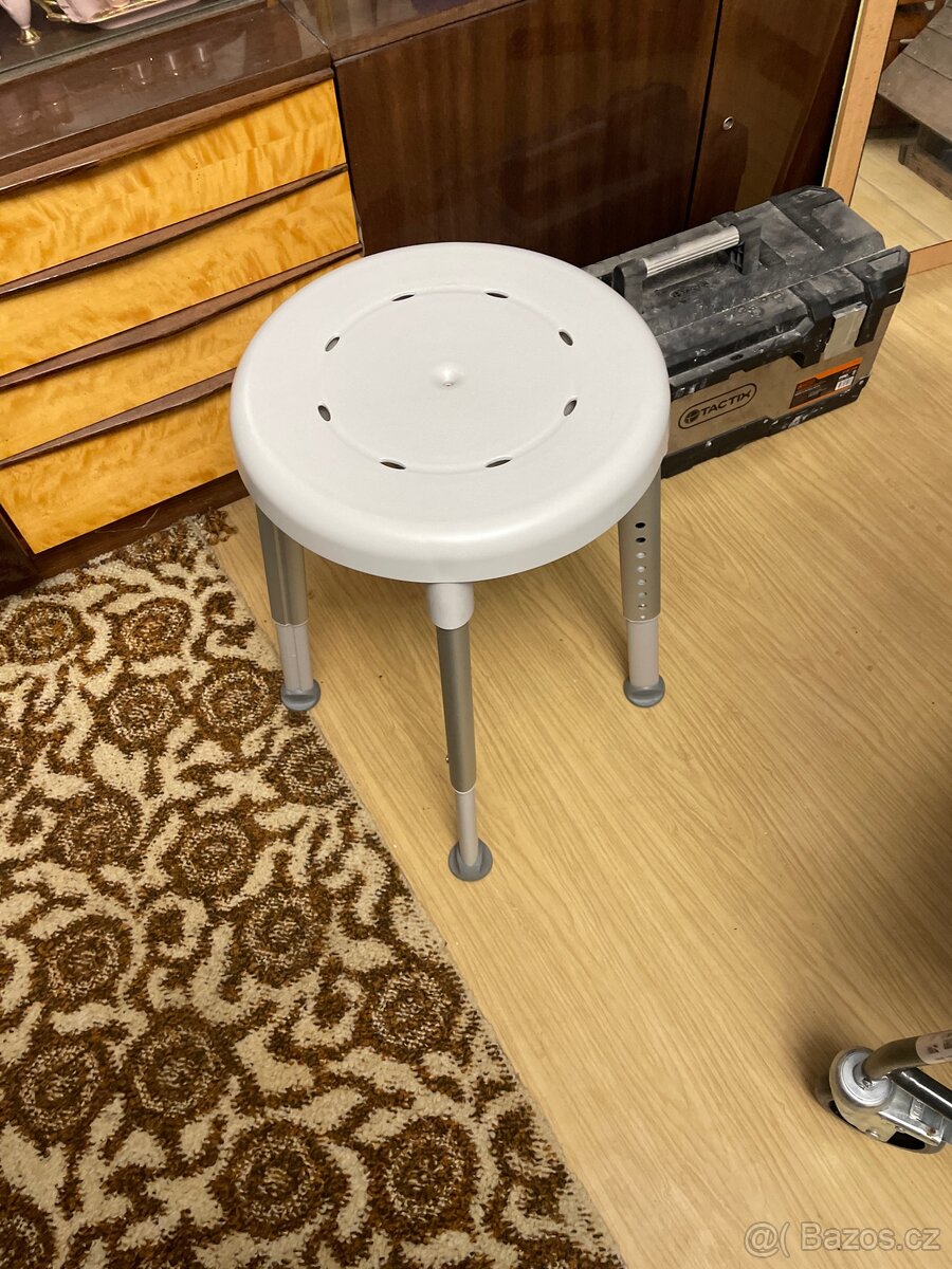 Elektrická zdravotní postel - 11