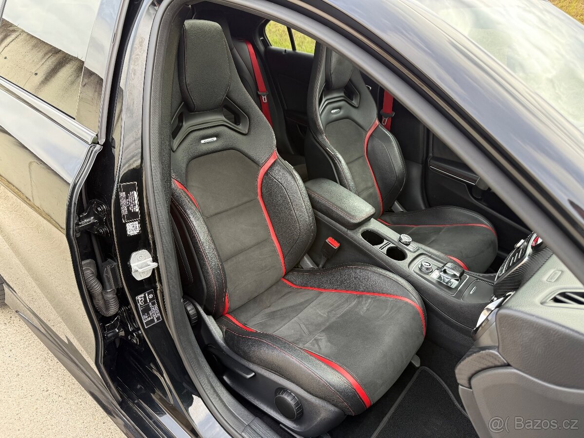 Mercedes Benz A45 AMG 4MATIC - 11