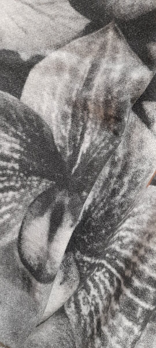 Sixth June Paris mikina s orchidejemi - 11