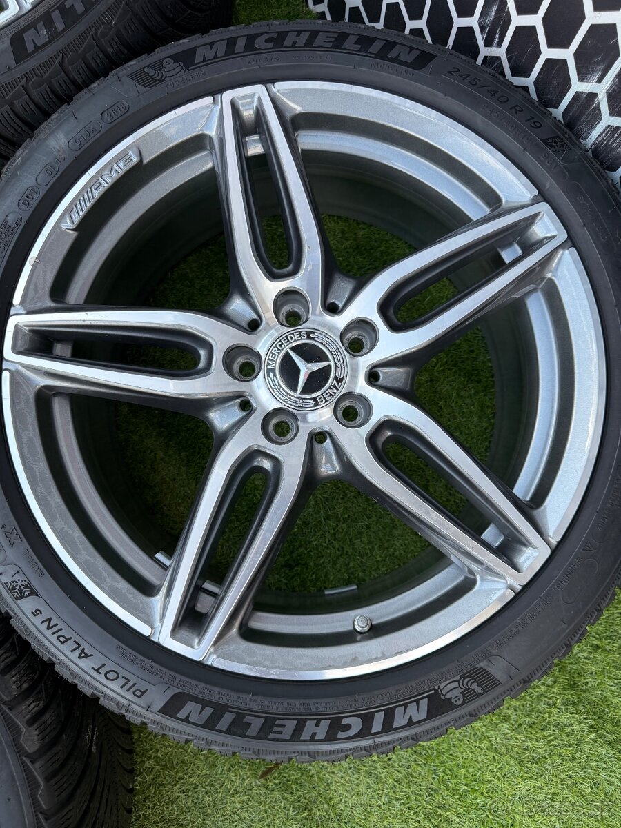 Mercedes E-CLASS W213 - ORIGINÁLNÍ AMG ZIMNÍ SADA - 11