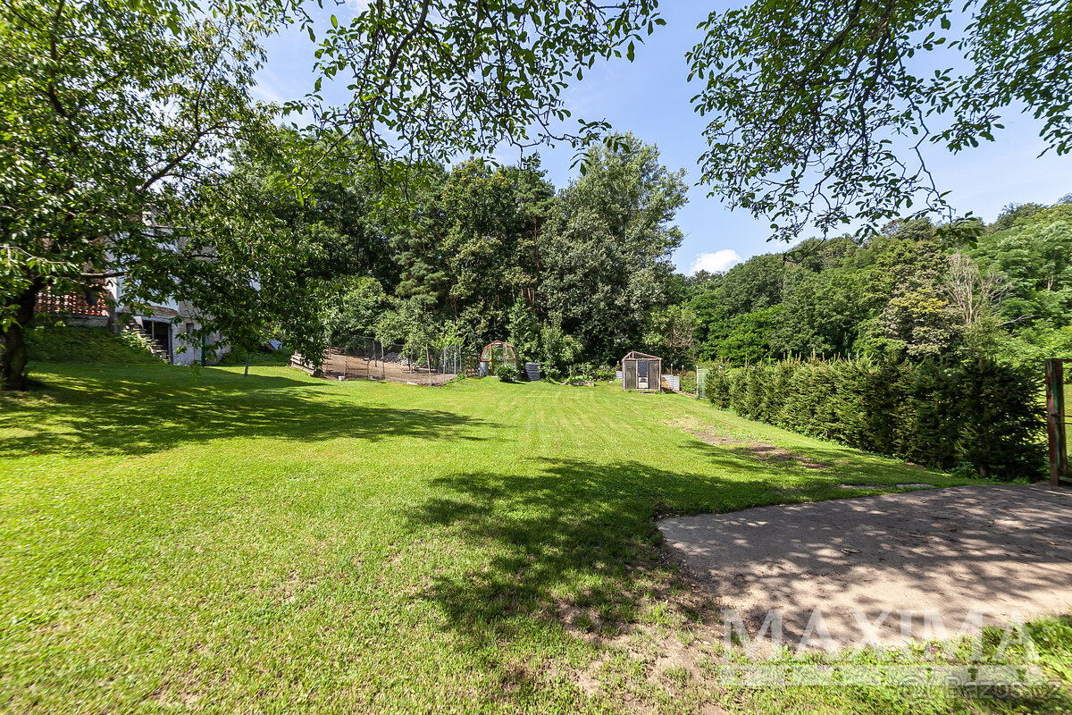 Pozemek o ploše 886 m2 - Panenské Břežany, Panenské Břežany - 11