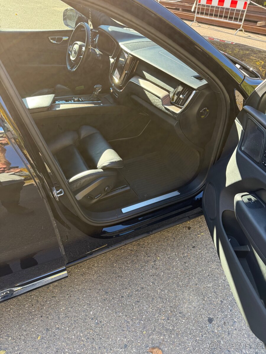 Volvo XC60 D5 Inscription - 11