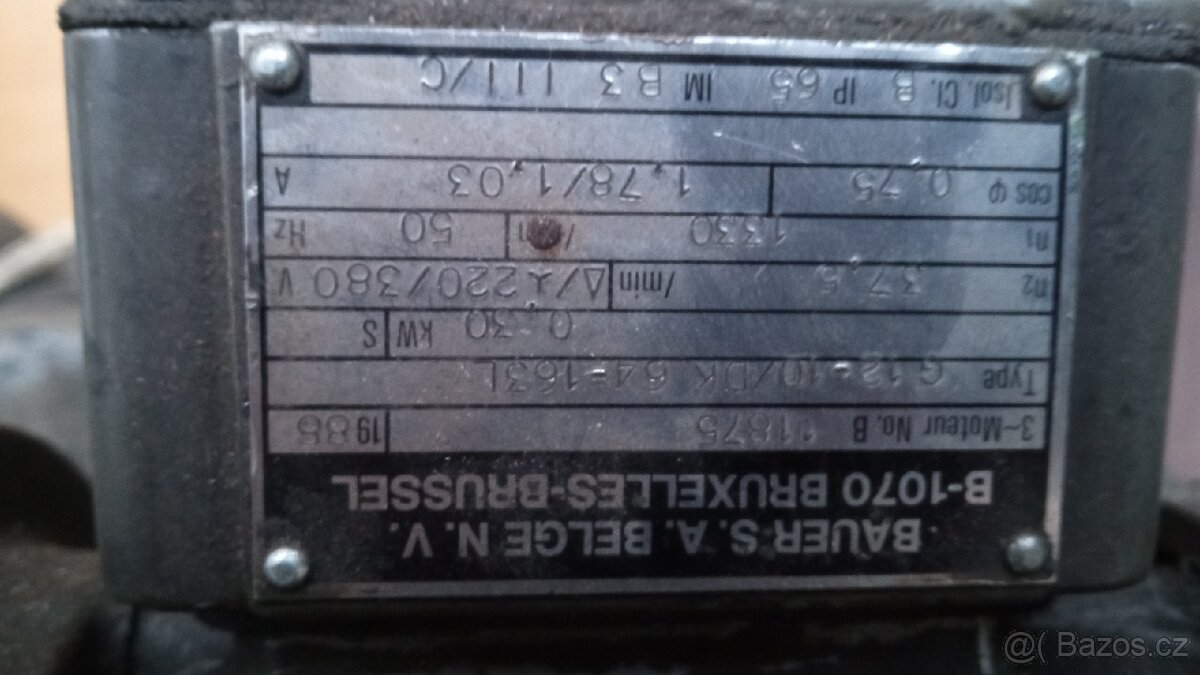 Elektromotory 400 V s převodovkou - 11