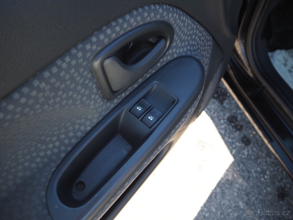 Renault Clio 1.5 DCI KLIMA, 1 majitel - 11