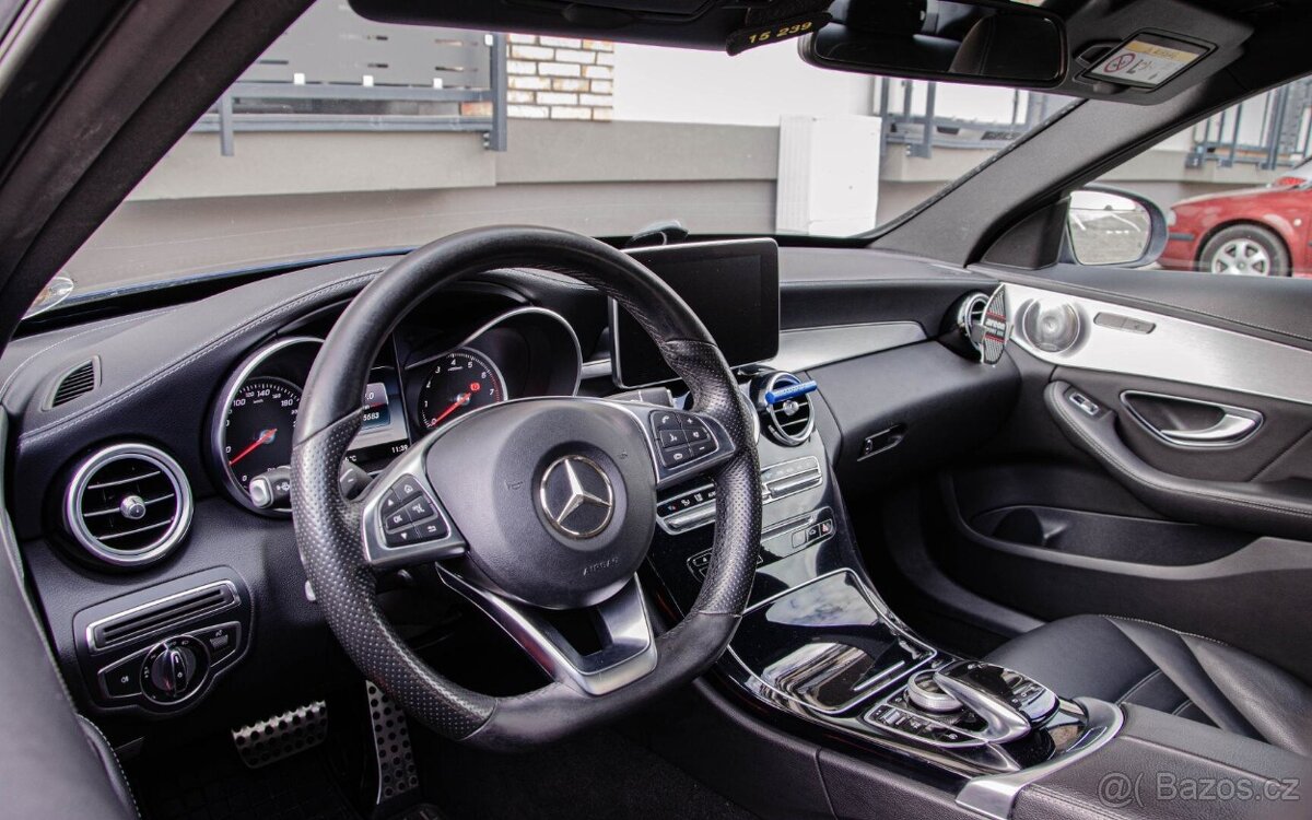 Mercedes-Benz C400 trieda Sedan 4matic A/T - 11