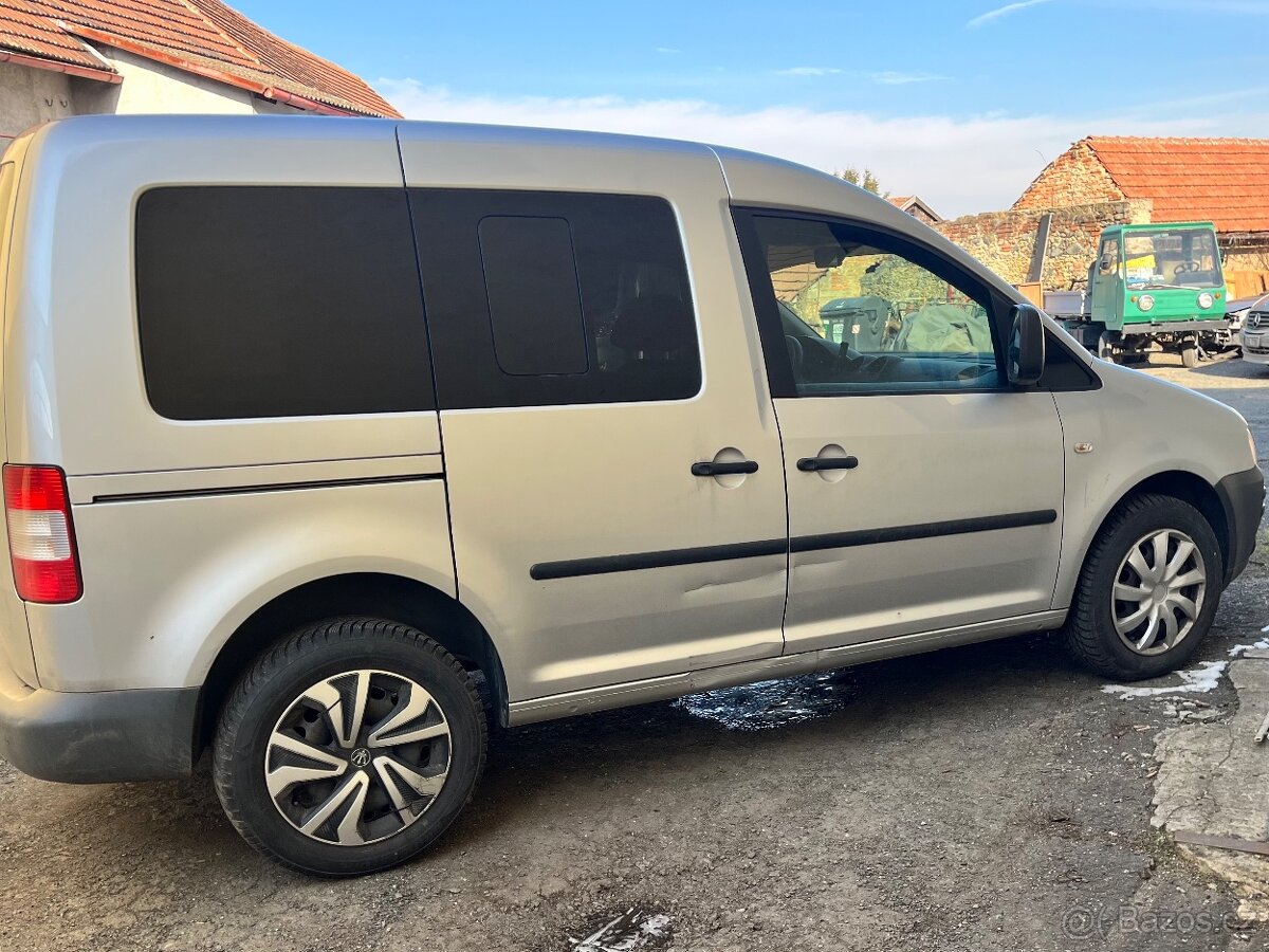 Volkswagen Caddy 1.9 TDi,77 kW klima - 11