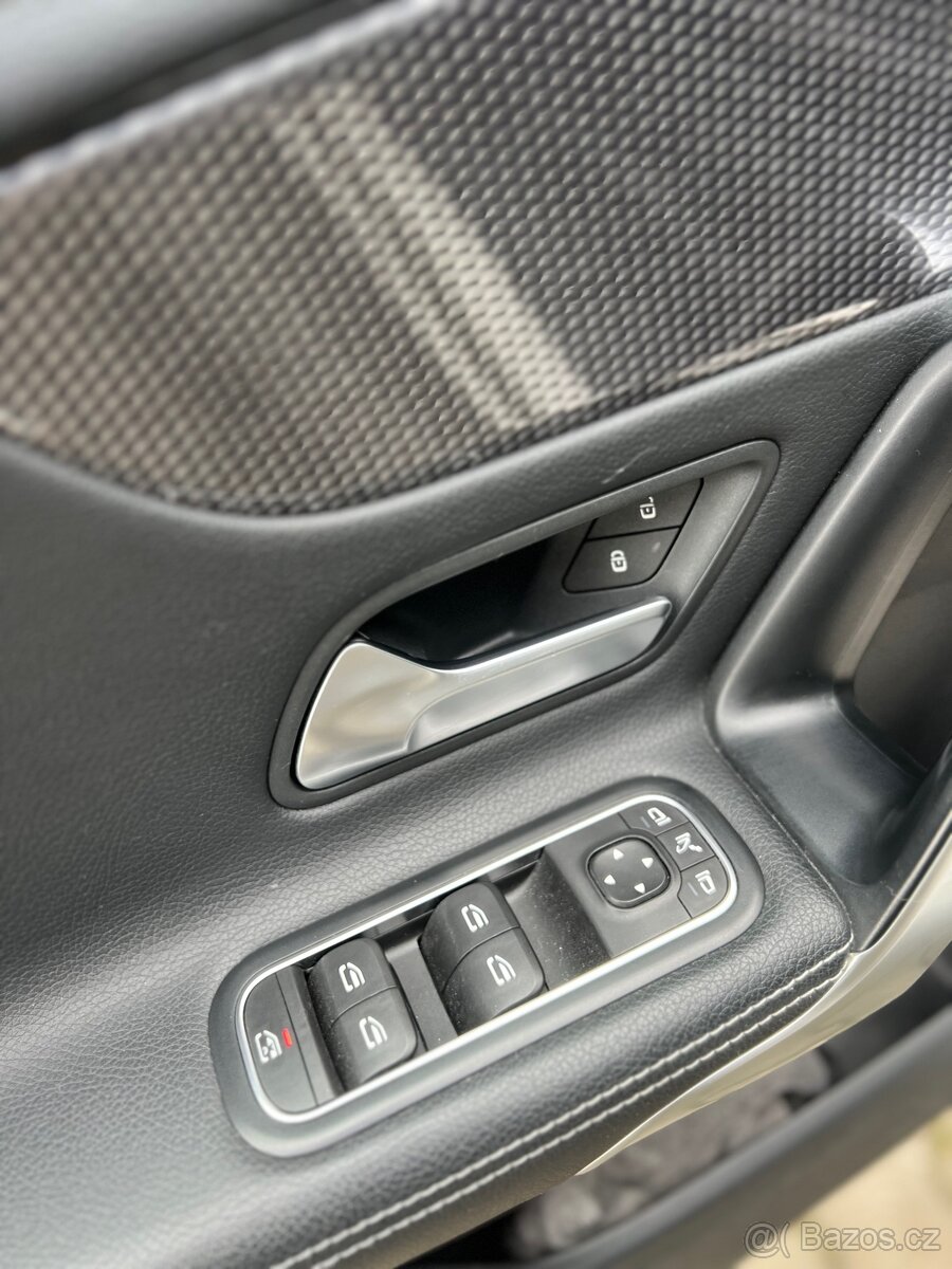 Mercedes-Benz CLA 200d Shooting Brake • 2020 - 11