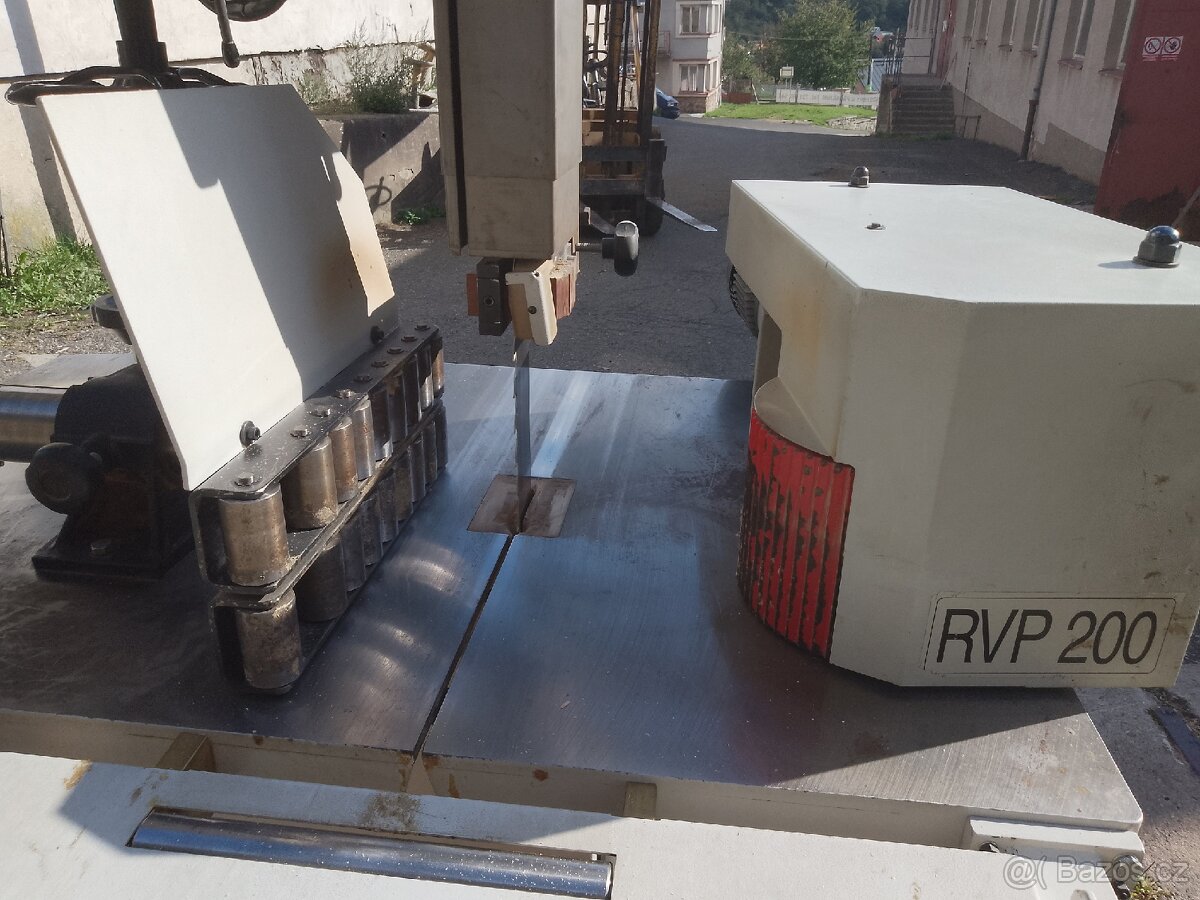 Pásová pila CENTAURO R800 s podavačem RVP200 - 11