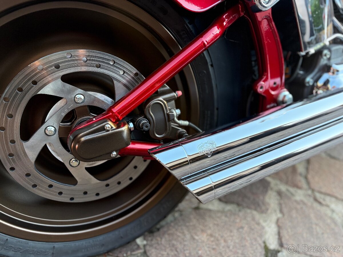 Harley Davidson FLSTNSE CVO - 11