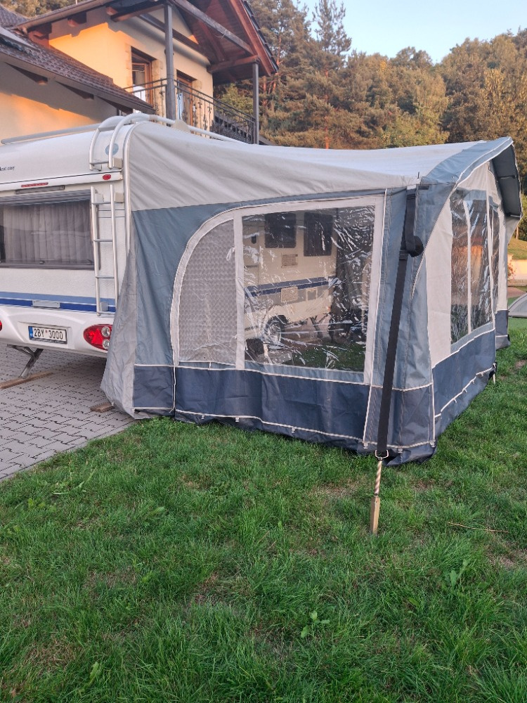 karavan Hobby 30 - 11