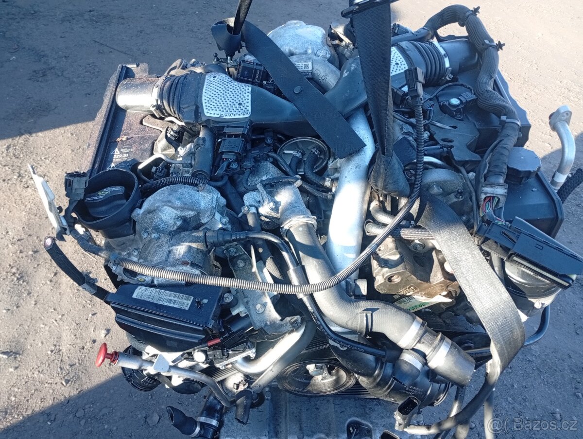 MERCEDES ML W164, R V251, GL X164 3,0CDI MOTOR - 11