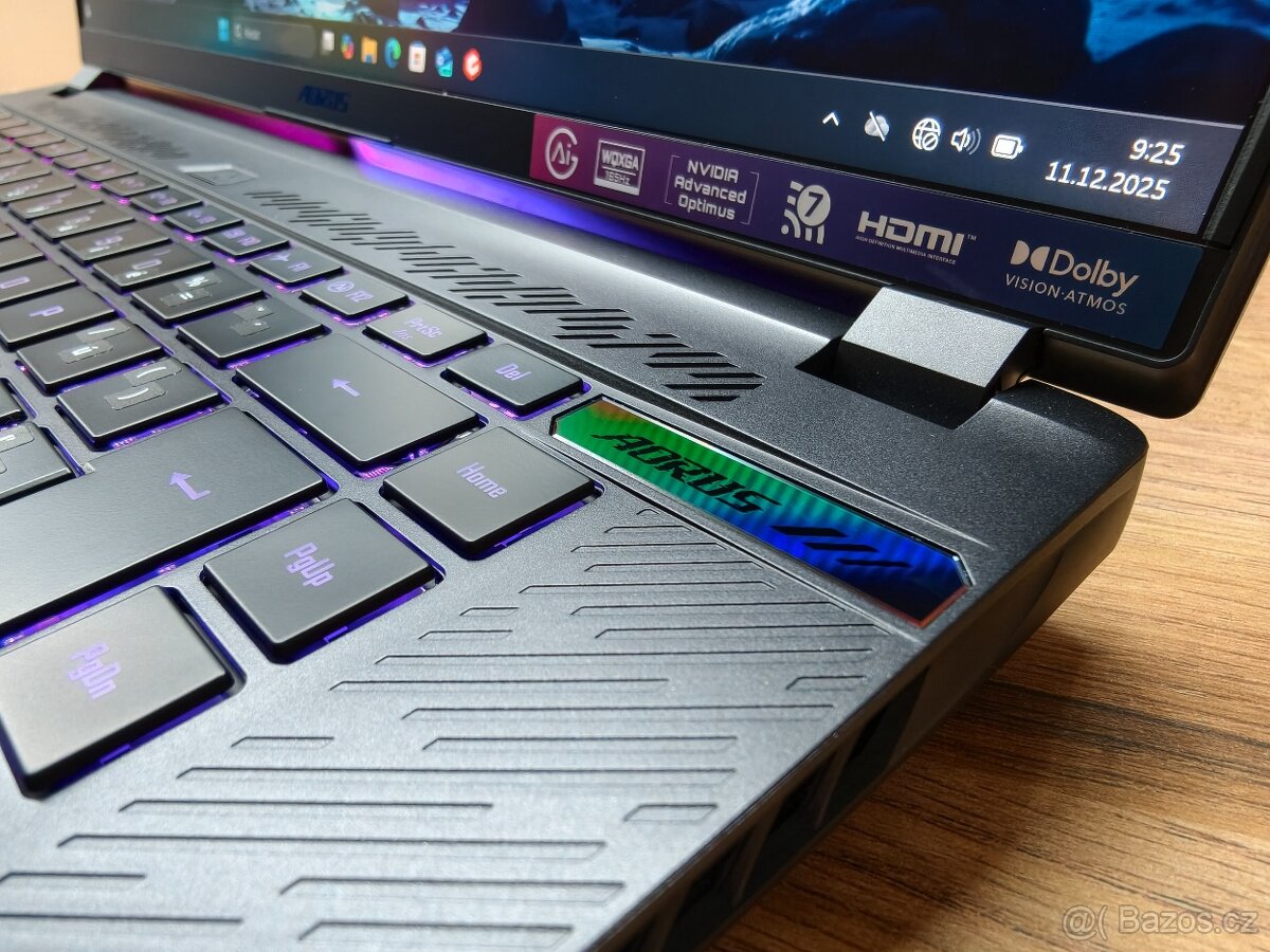 2K 165HZ_GIGABYTE AORUS 16X_i7-13650HX_16GB_RTX 4070 8GB - 11