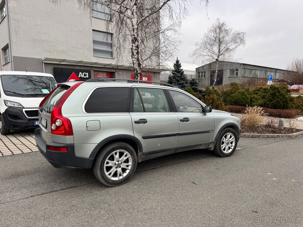 Volvo XC90 2.4D5 Diesel 120kw,AWD,Manuál,STK:7/2027,4X4 - 11