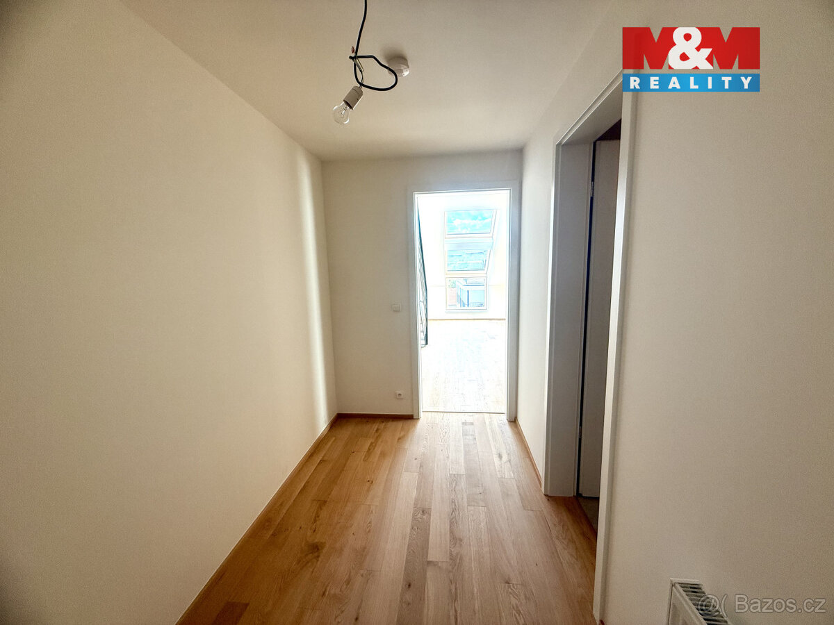 Prodej byt 2+kk, 96 m2, Střížkov - 11