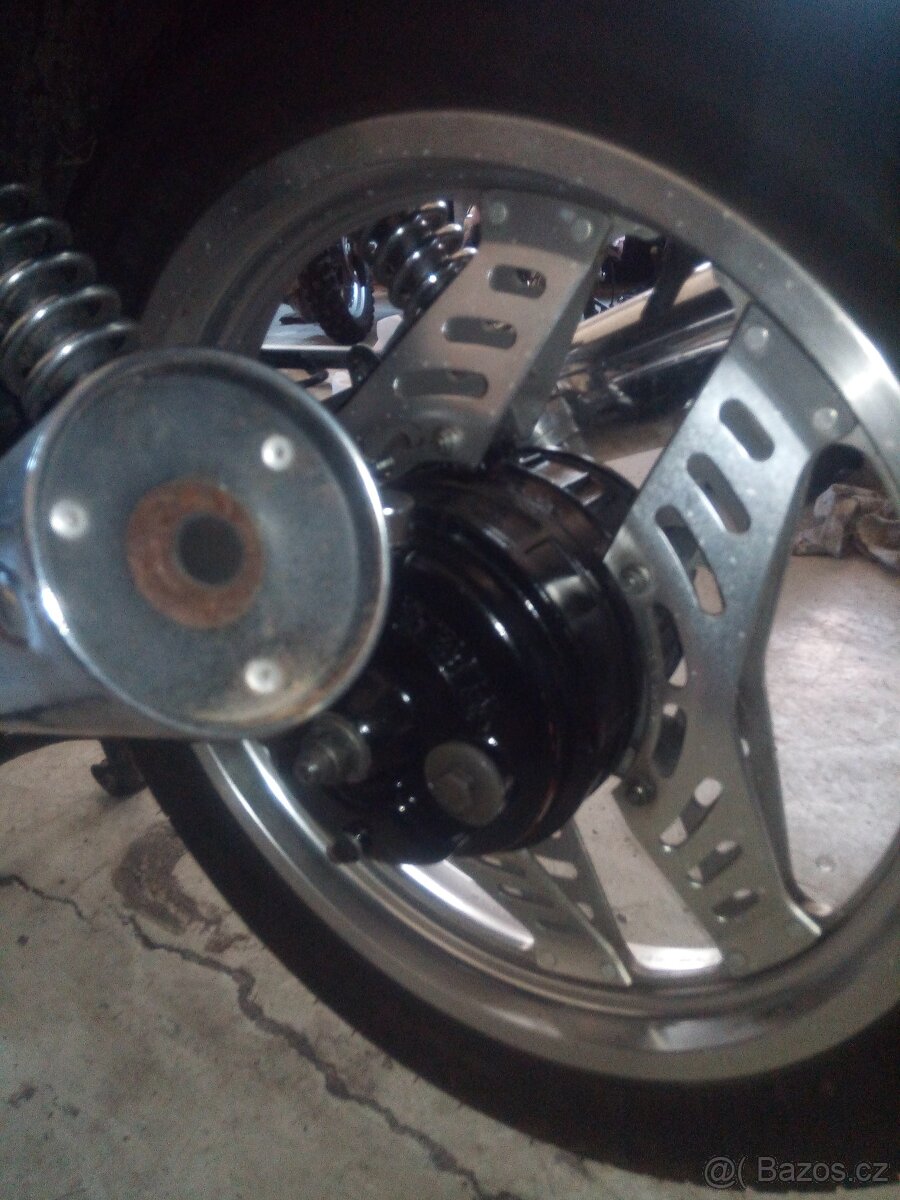 Honda VT 500 - 11