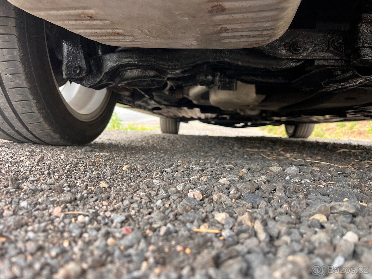 MAZDA 5 2.0i 107KW GTA,2008,XENON,VÝHŘEV,ALU17,7MÍST,ANDROID - 11