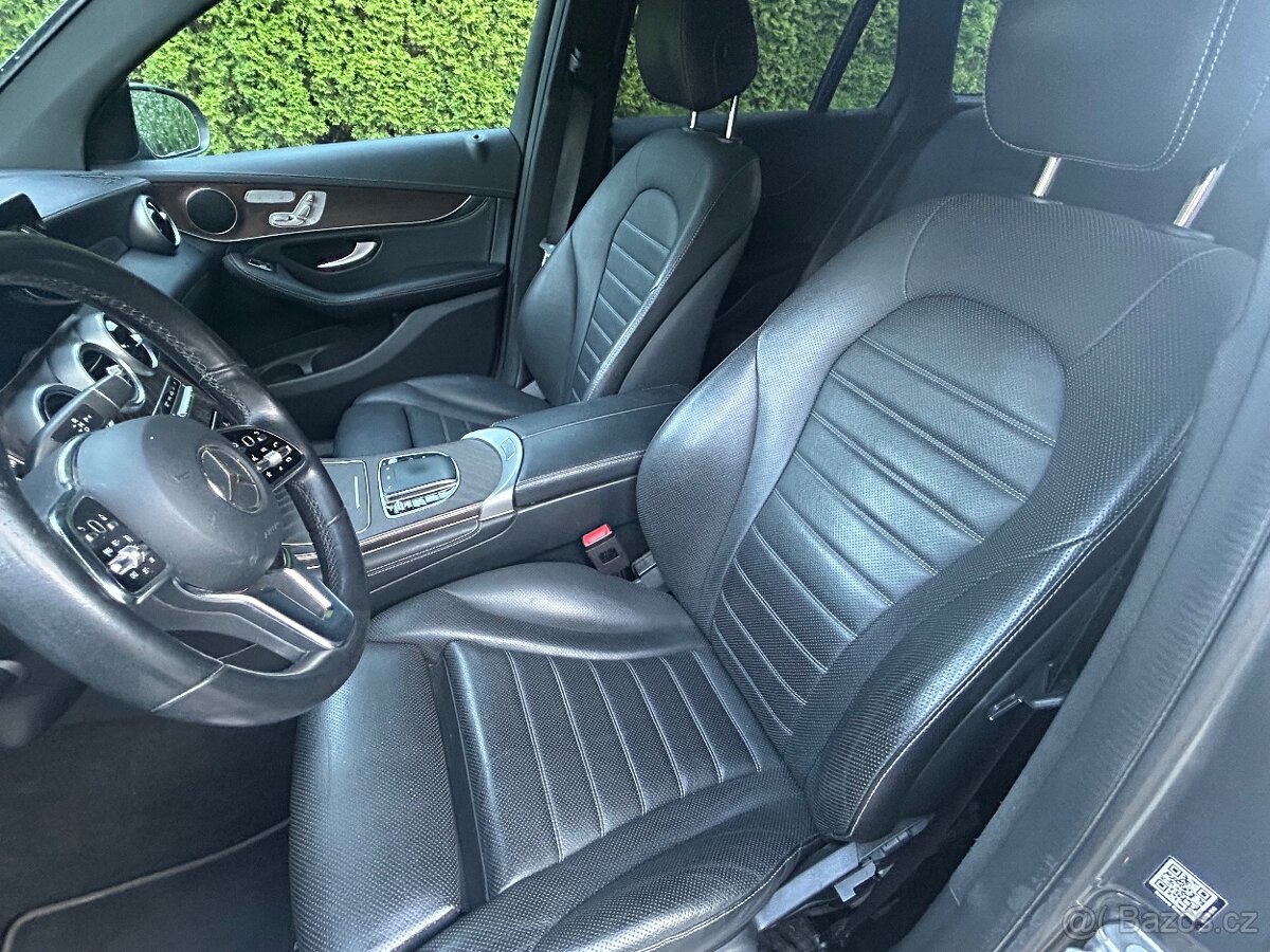 Mercedes-Benz GLC 300 195kw 4MATIC 9g r.v. 2019 ČR 1maj DPH - 11