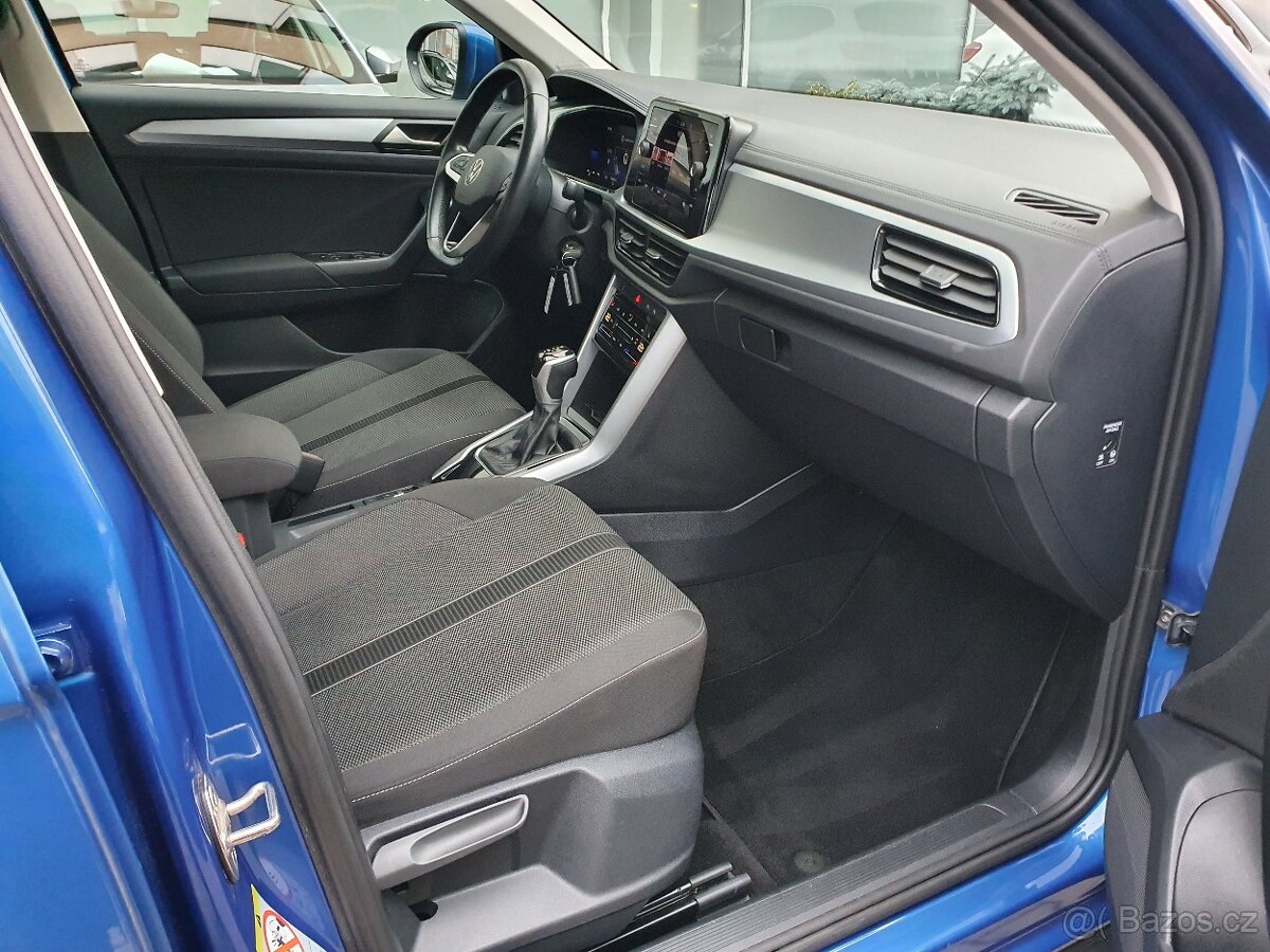 VW T-Roc 1.5 TSI 110kW DSG 74tkm Tažné - záruka Autodraft - 11