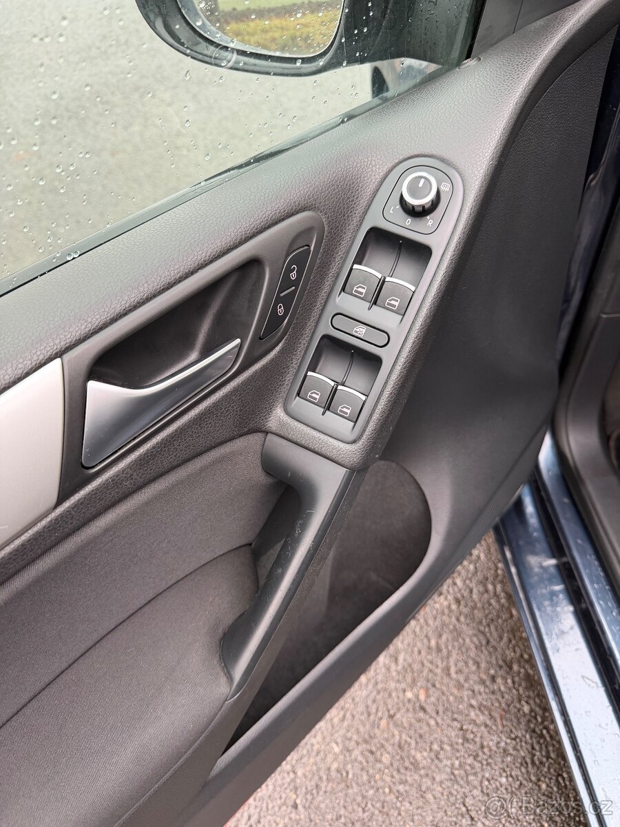 Volkswagen Golf 6 1.4 TSI Highline - 11