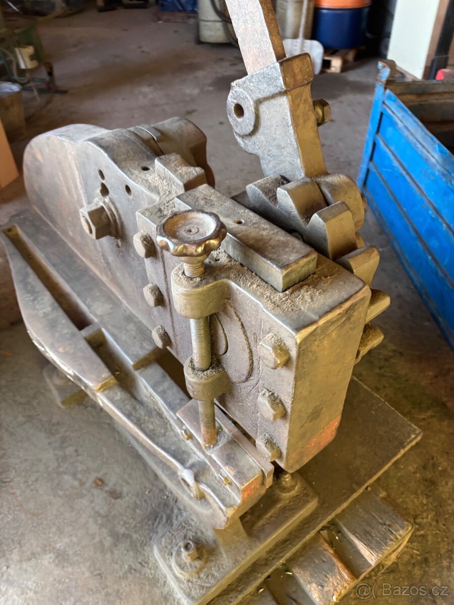 Prodám masivní pákové nůžky - 11