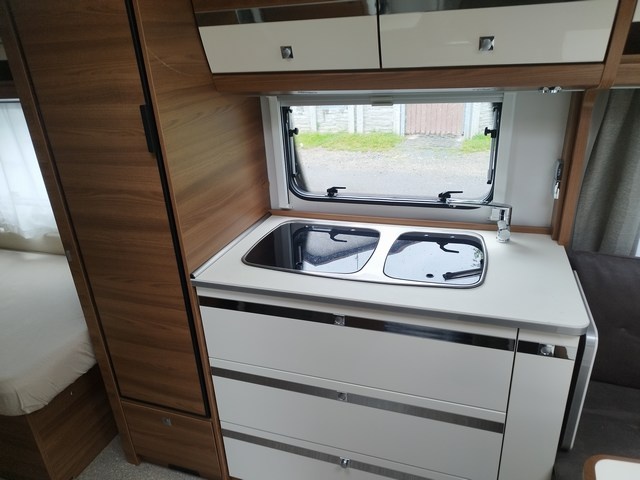 Dethleffs NOMAD KLIMA TOP STAV - 11