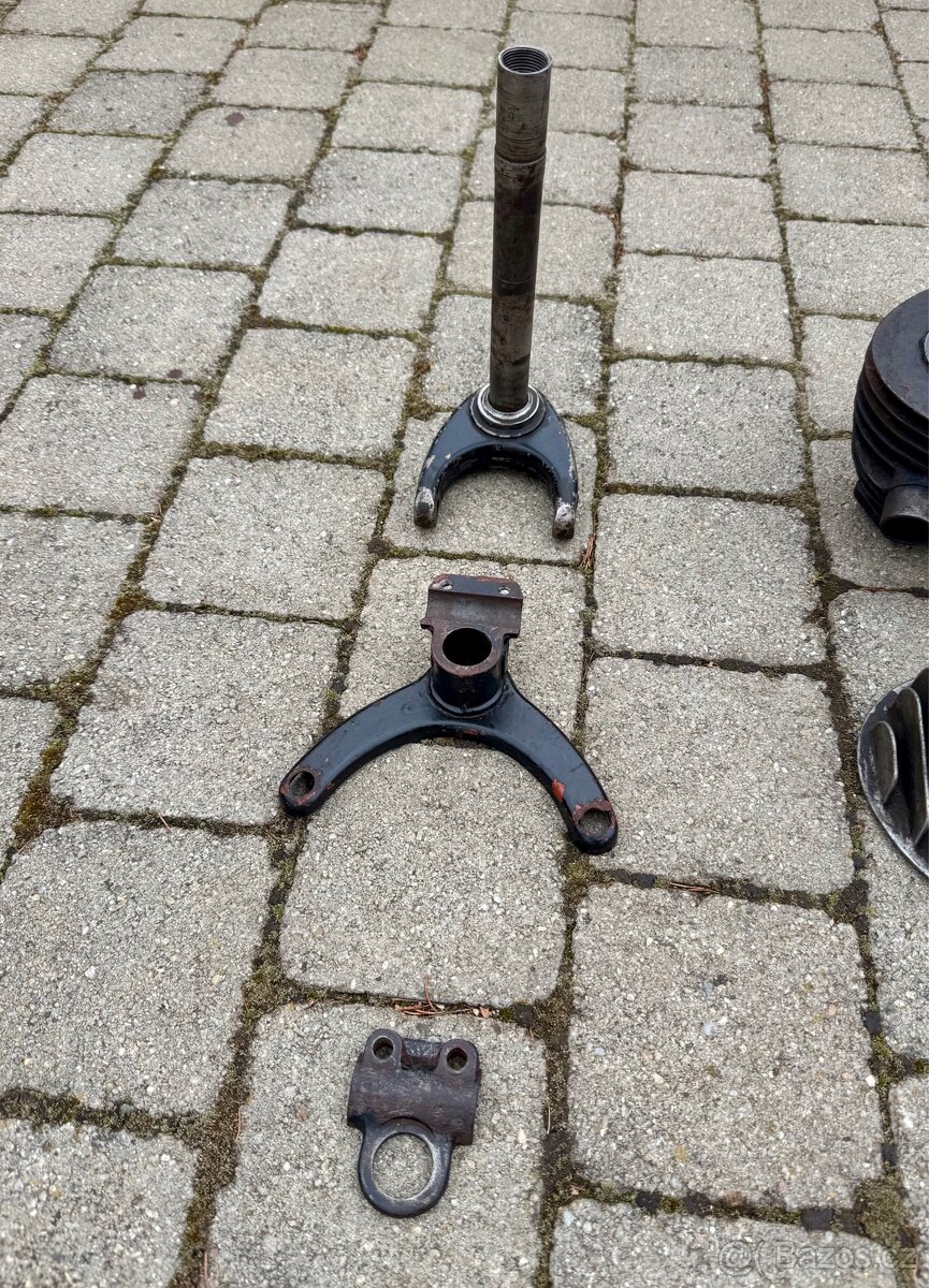 ČZ 125 B T - dily - 11