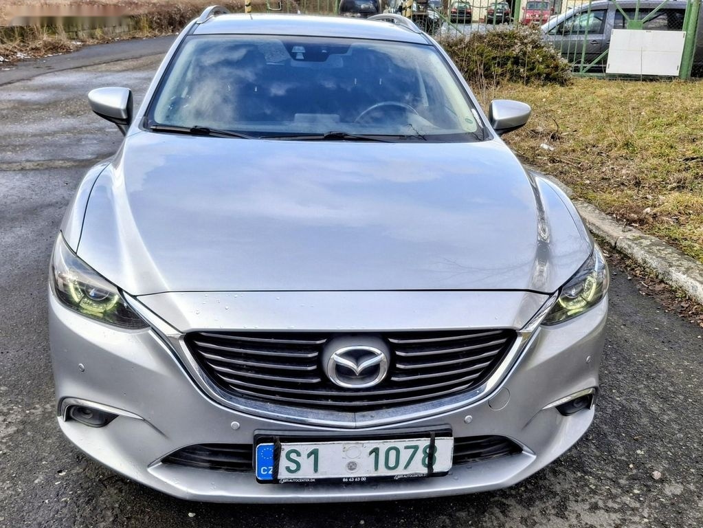 Mazda 6,2.0 121 KW Facelit 1. majitel - 11