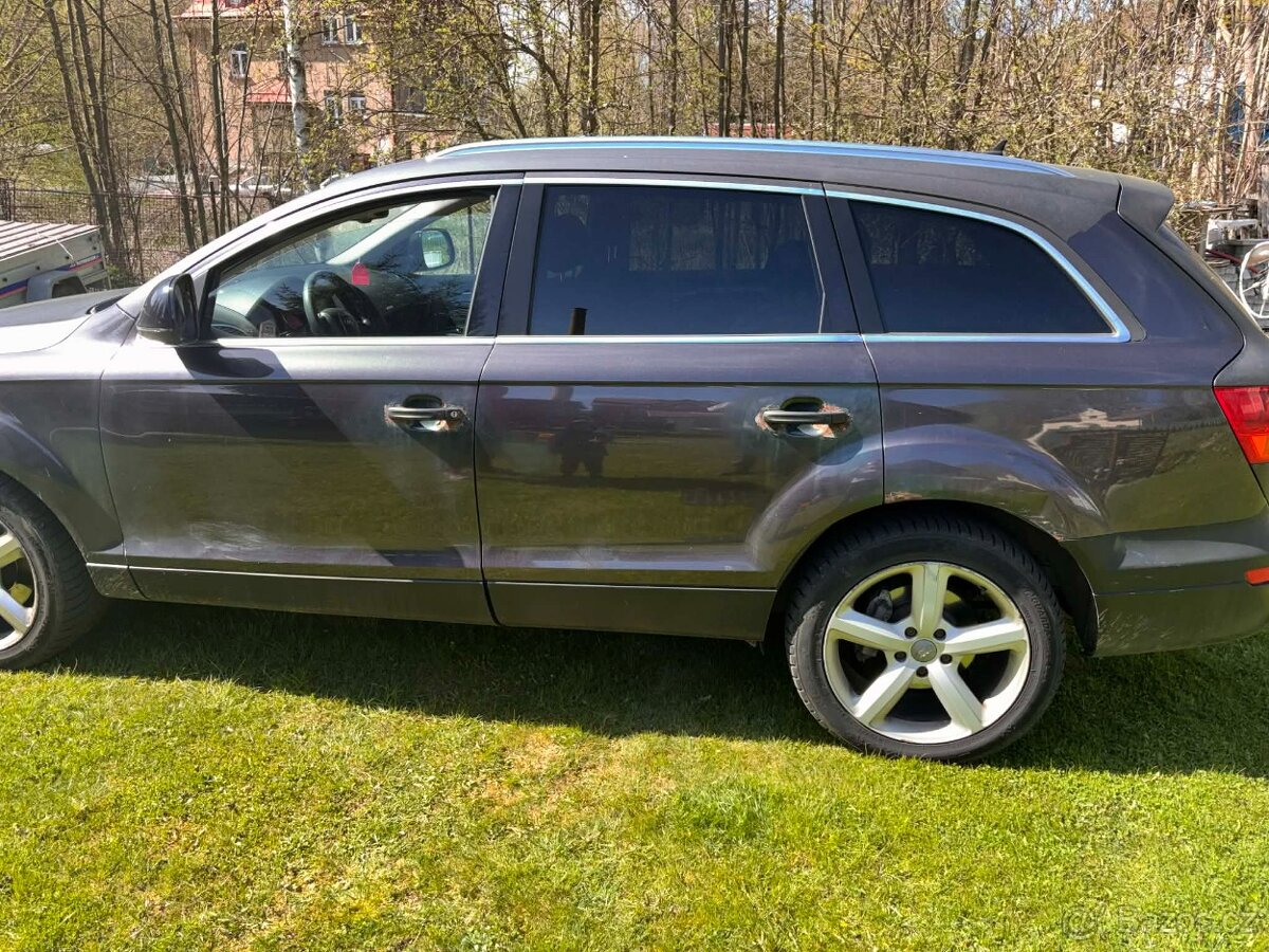 Audi Q7 3.0TDI - 11