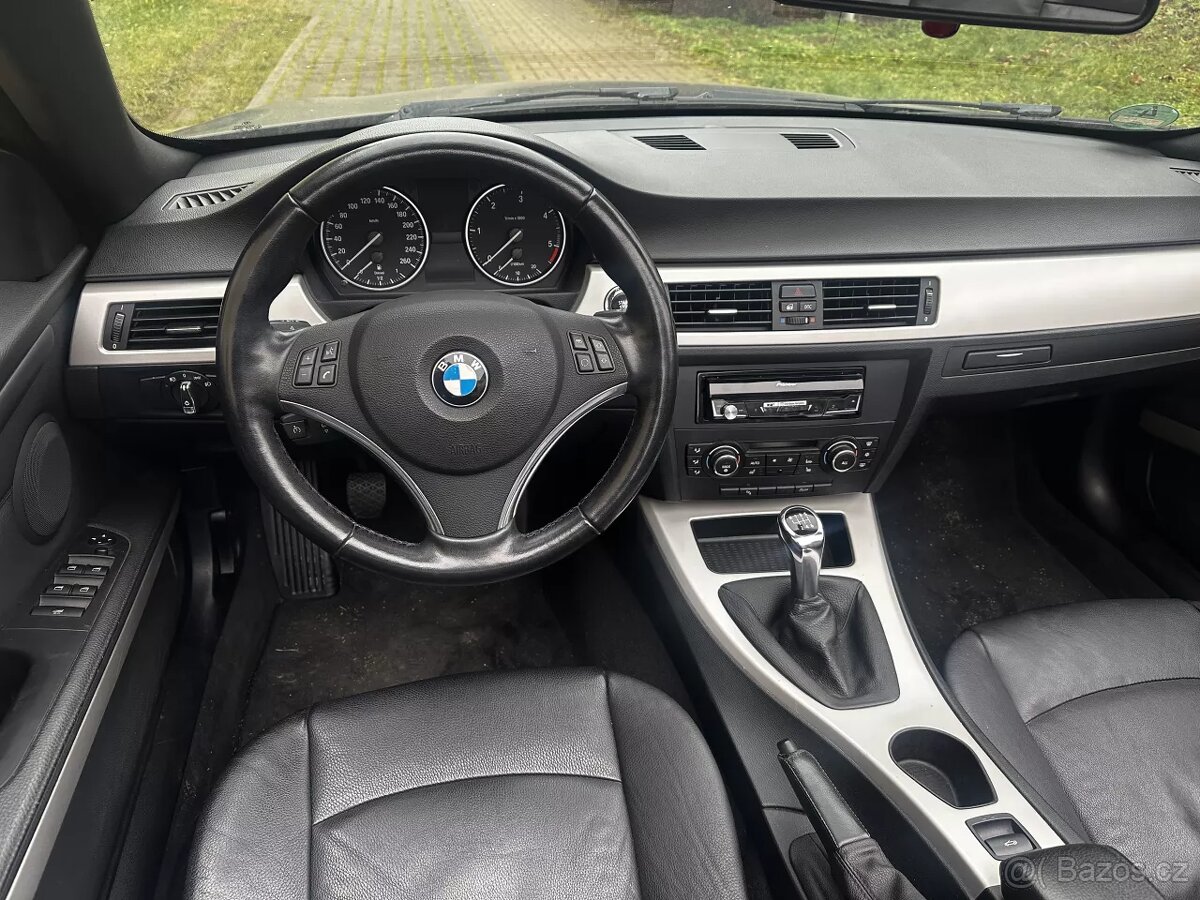 BMW Řada 3 E93 320D 135kW Cabrio Xenony Kamera Kůže Tempomat - 11