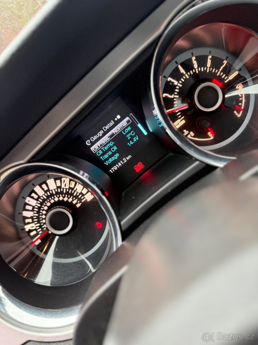 Ford mustang 2013 premium 3.7 - 11