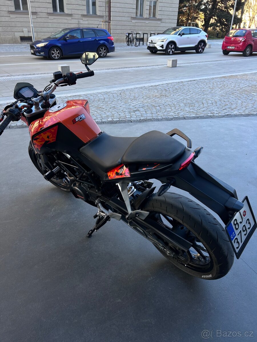 Ktm duke 125 (r.v.2016) - 11