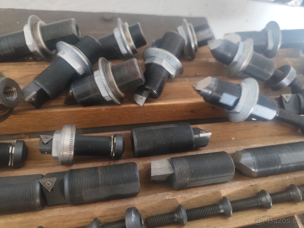 nastroje k vyvrtavačce W 100 - 11