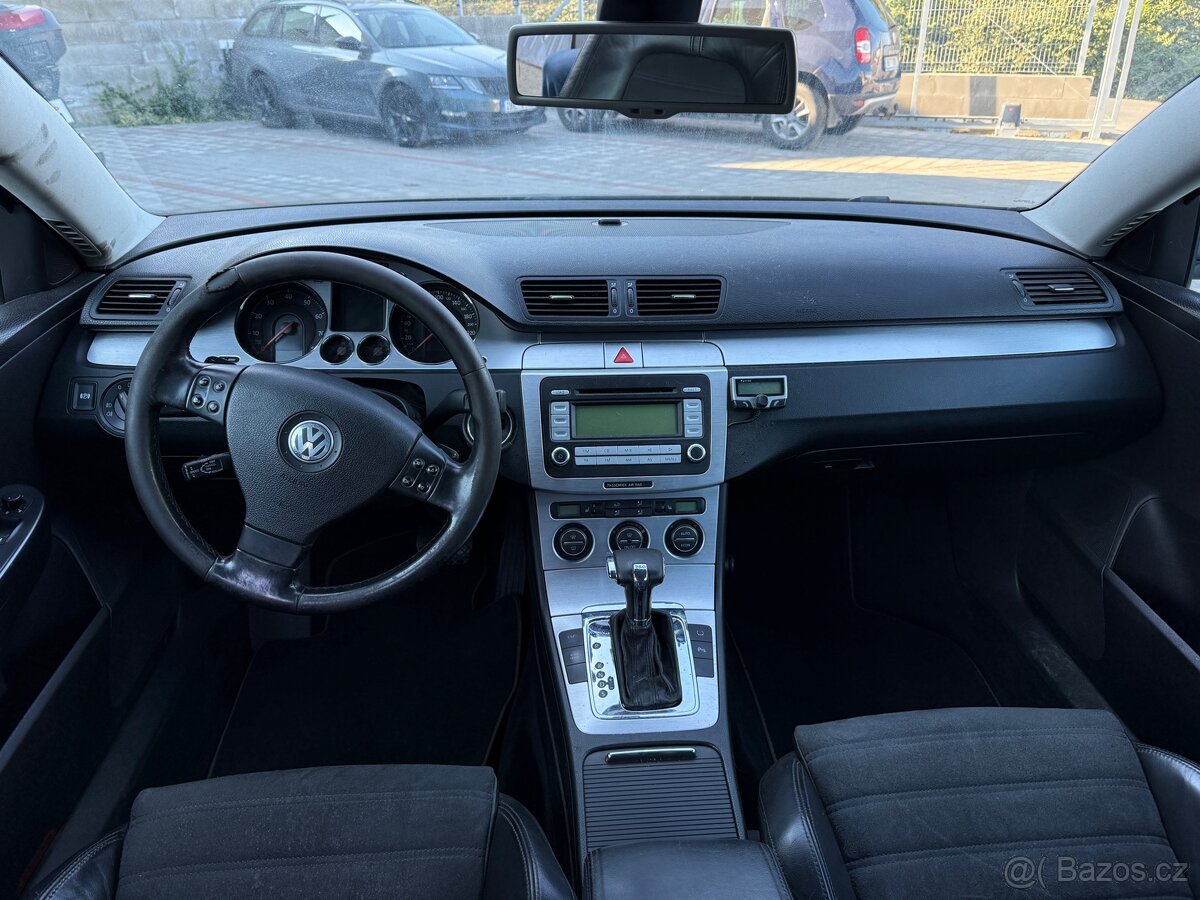 Volkswagen Passat 3,2 Fsi v6 4Motion - nepojízdné - 11