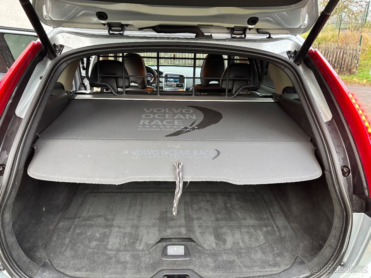 VOLVO XC60 D5 CZ - 11