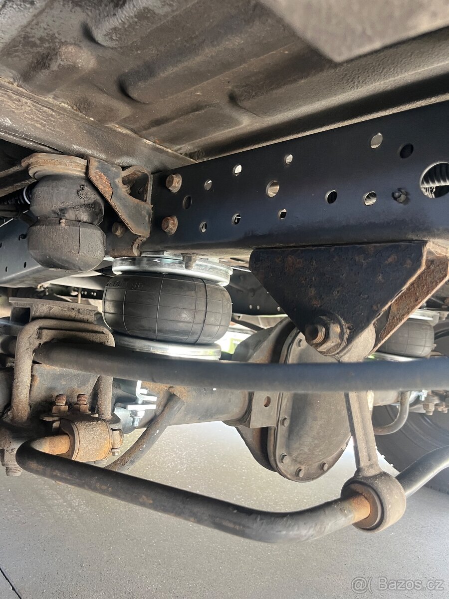 Obytné sebestačné IVECO daily - 11