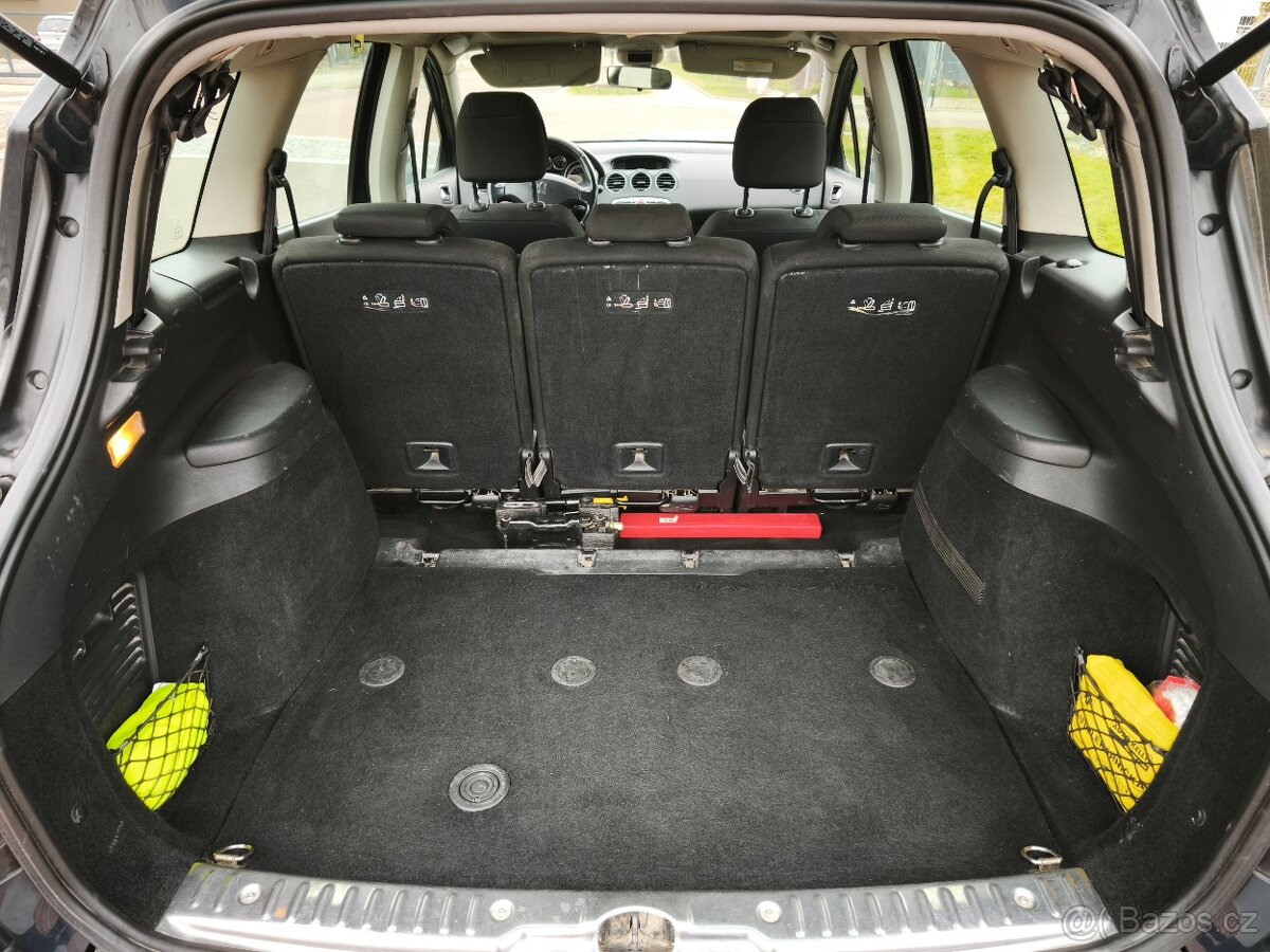 Peugeot 308 SW 1.6 HDi - po servise - nová STK - 11