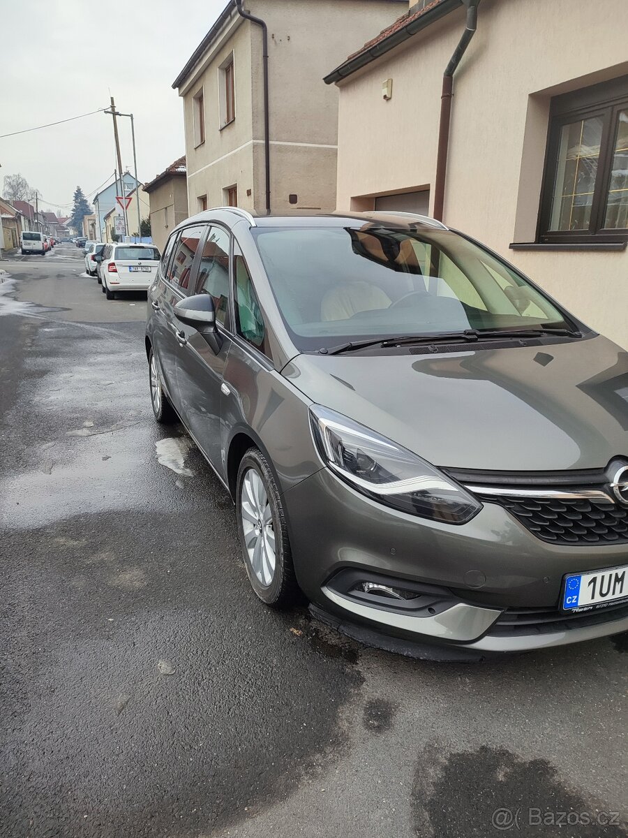Opel Zafira 2.0 cdti 96kw - 11