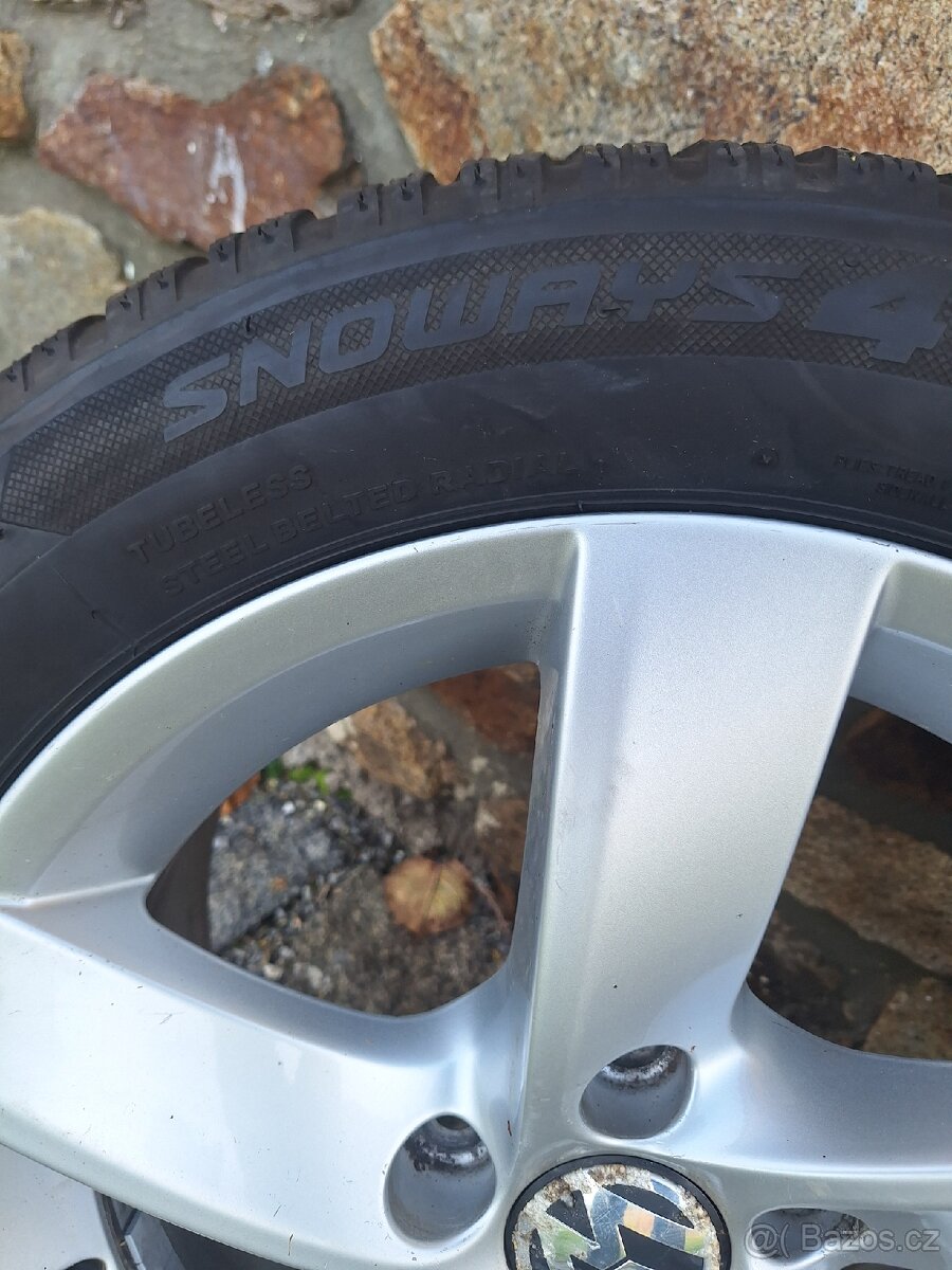 4x zimní 205 55 16. - 11