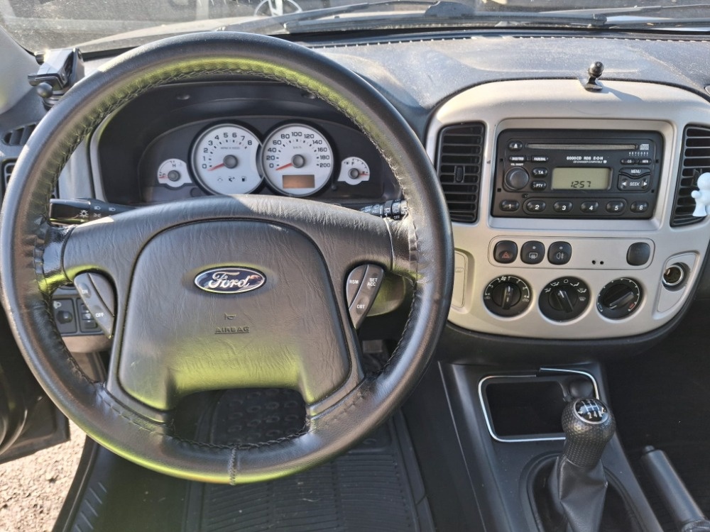 Ford Maverick 2,3 XLT - 11