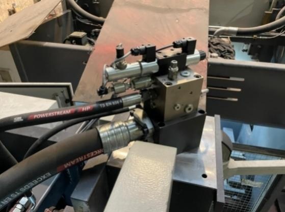 SX 30220 Ohraňovací hydraulický lis, rok 2024 - 11