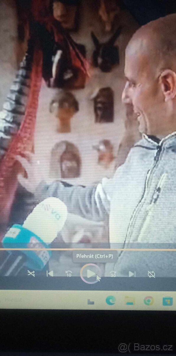 dřevěné sochy, výrob klátů, včelí ůly od známého sochaře - 11