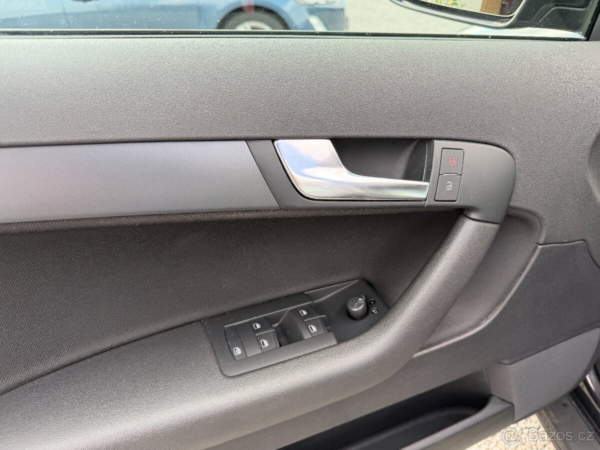 Audi A3 1,6 MPi 75 kw Sportback - 11