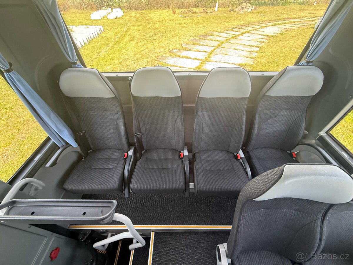 Isuzu Novo ULTRA -31míst - 11
