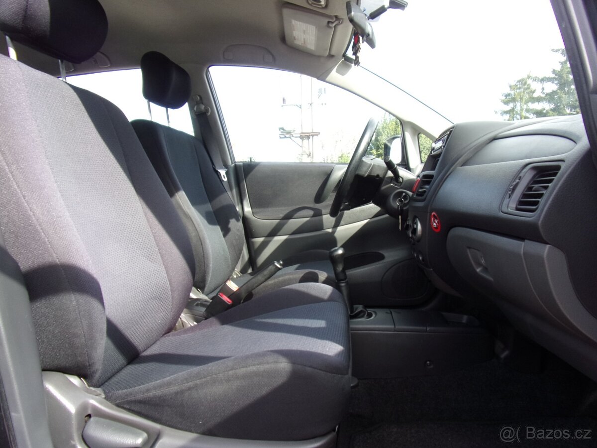 PRODÁM Suzuki Liana 1.6i KLIMA NOVÁ STK - 11