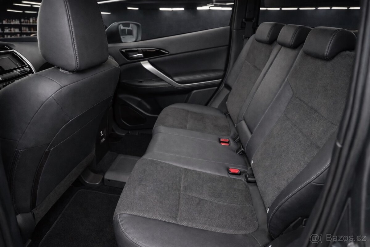 MITSUBISHI ECLIPSE CROSS 2.4 PHEV HYBRID 4x4 2022 - 11