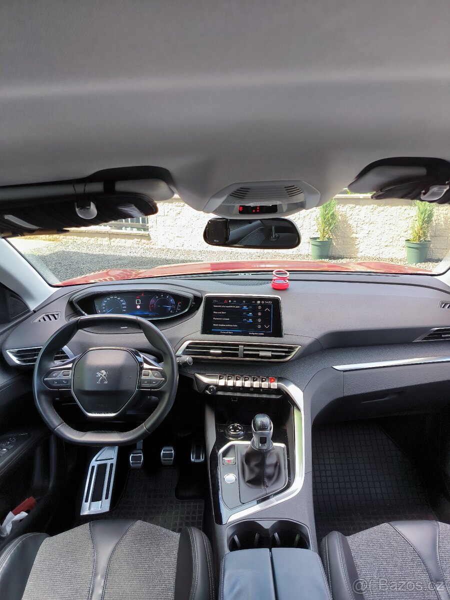 Peugeot 3008 1.2. Pure Tech - 11