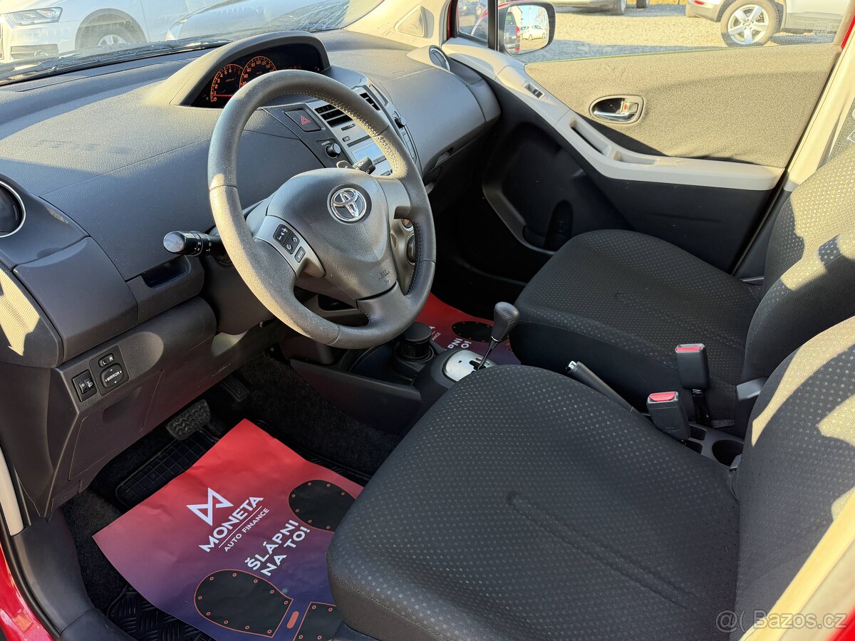 Toyota Yaris 1.3 VVT-i 73kw Automat - 11