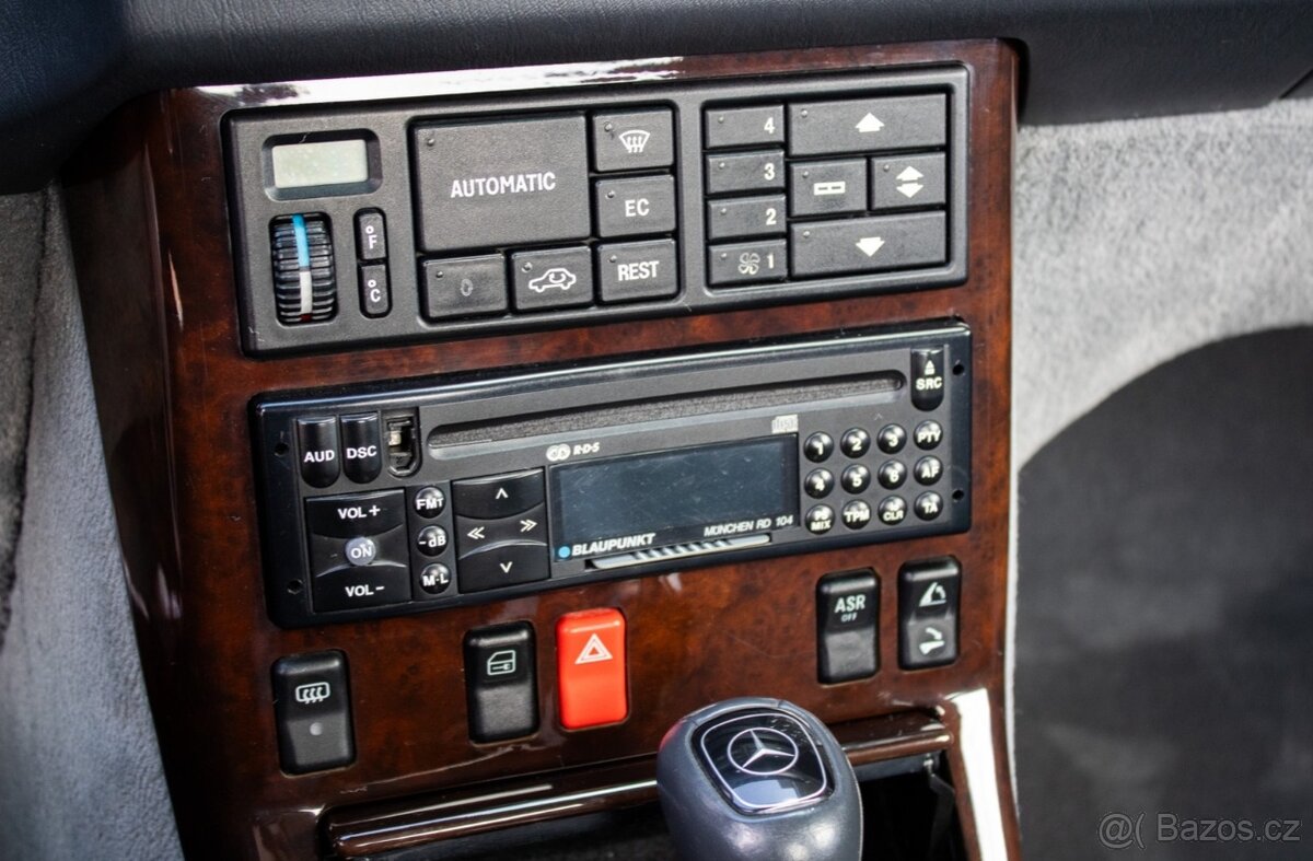 Mercedes-Benz SL 280 - 11